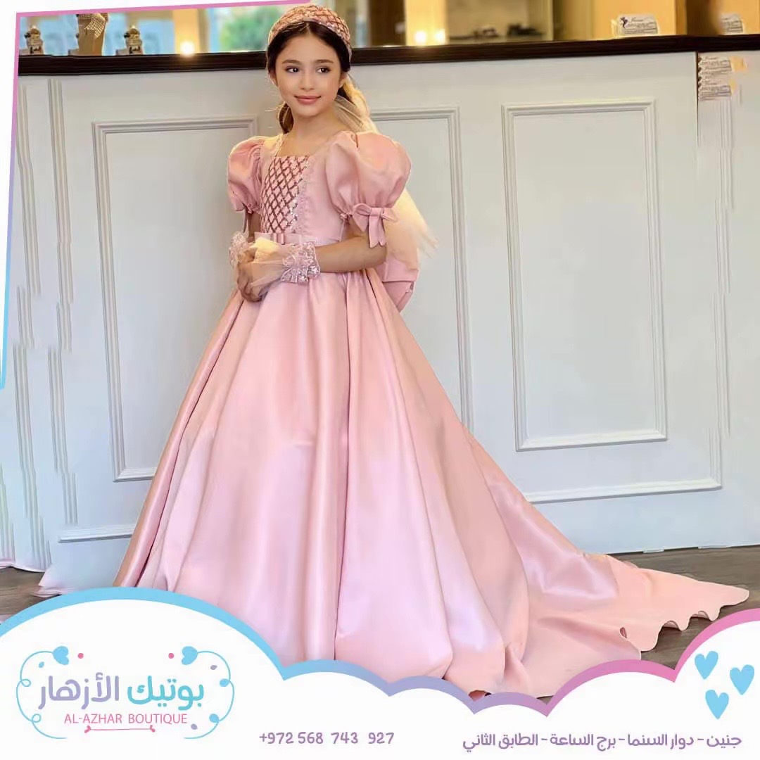 فستين مناسبات لاطلالة فاخرة