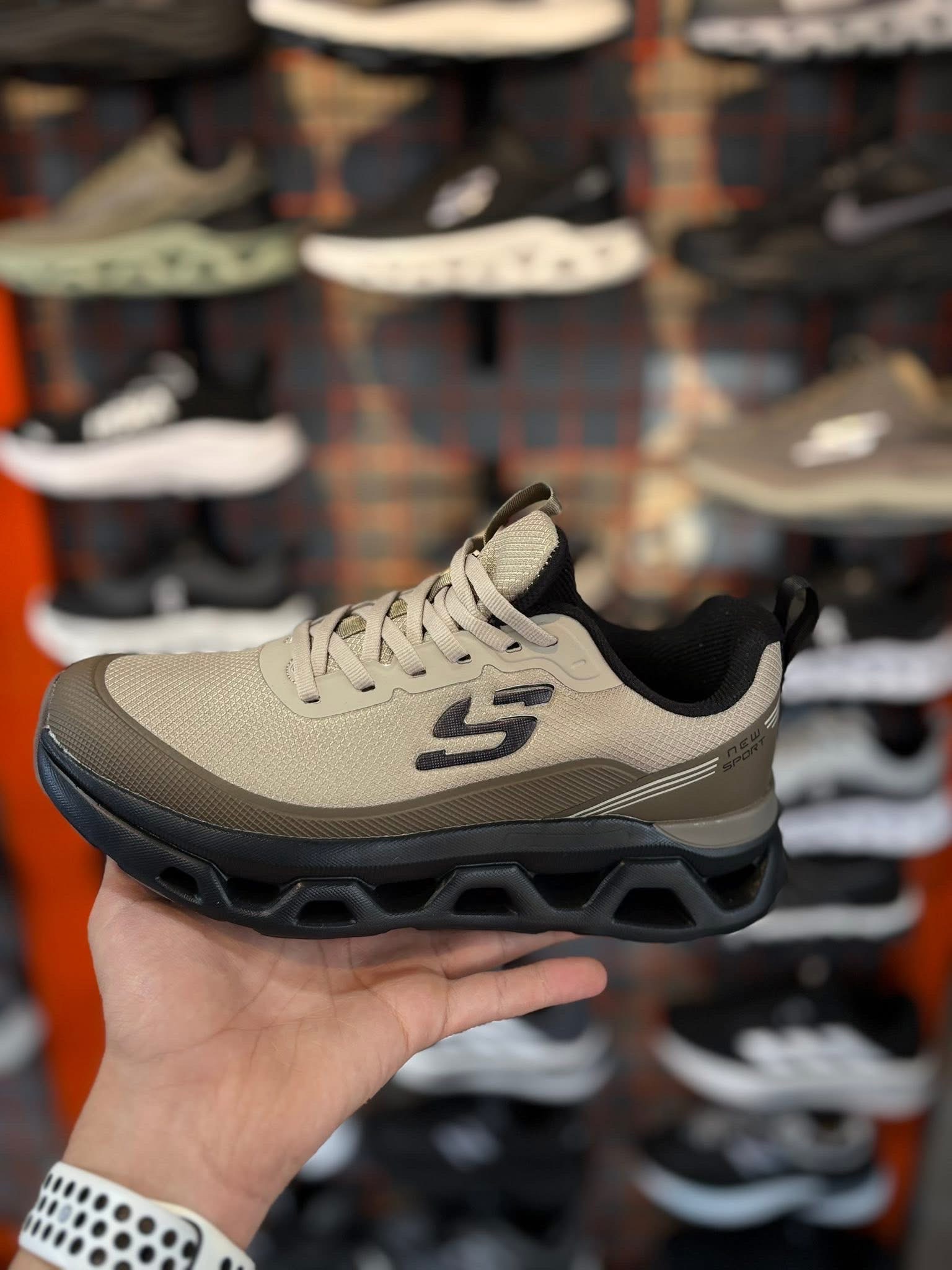 SkechersGlide-Step