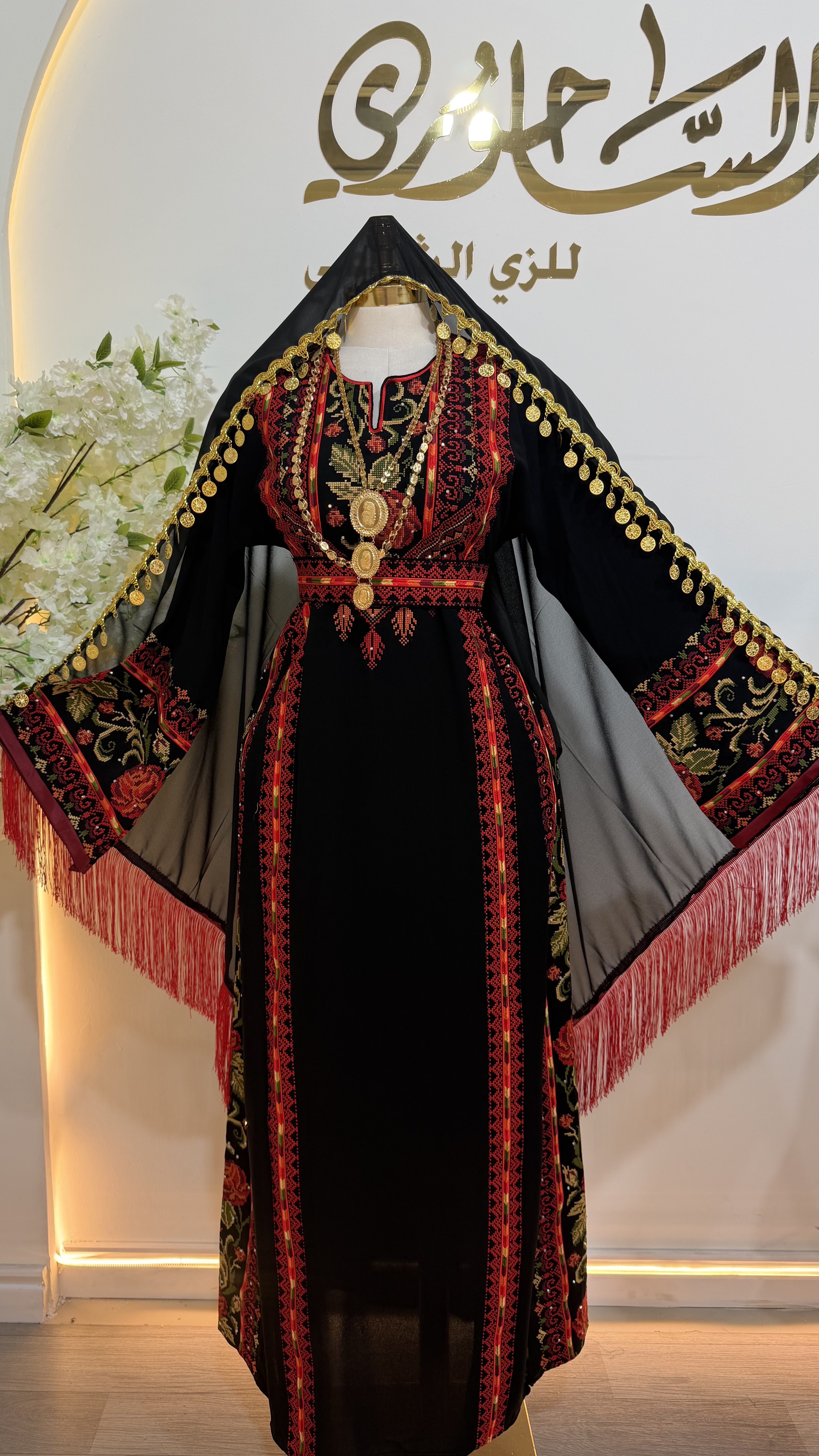 ثوب الورده الجوري