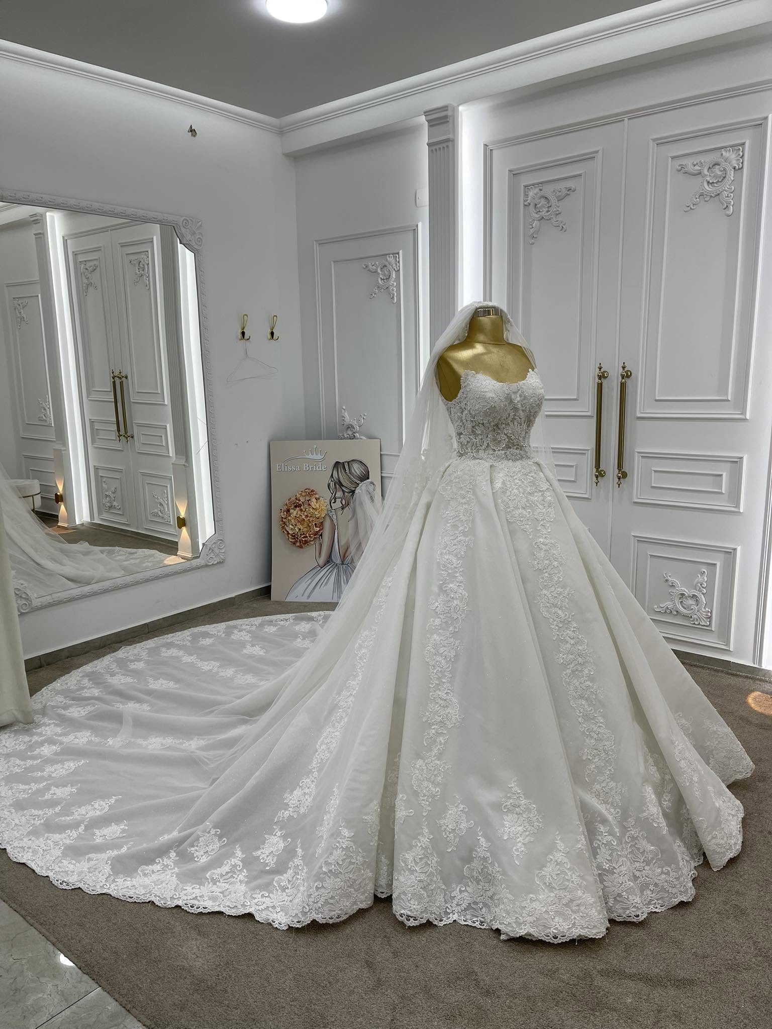 Elissa Botique